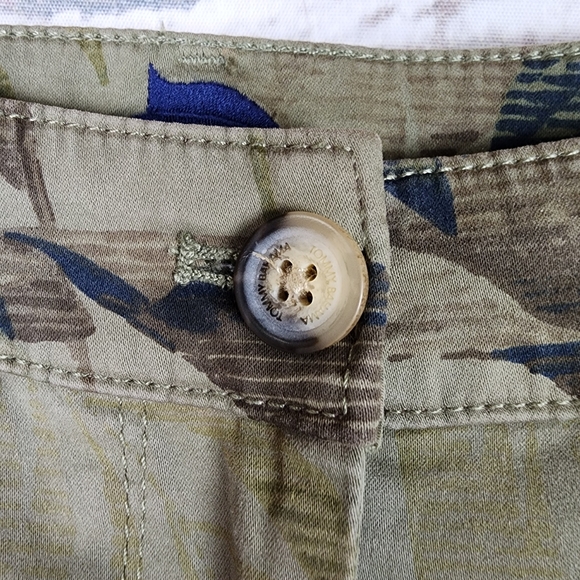 Tommy Bahama Don't Leaf Me Now Boracay Slim Boyfriend Pants Olive Size 4 - Picture 7 of 16